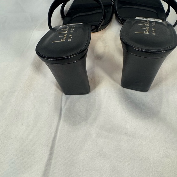 Nicole Miller Elegant Black Heels - Picture 3 of 4